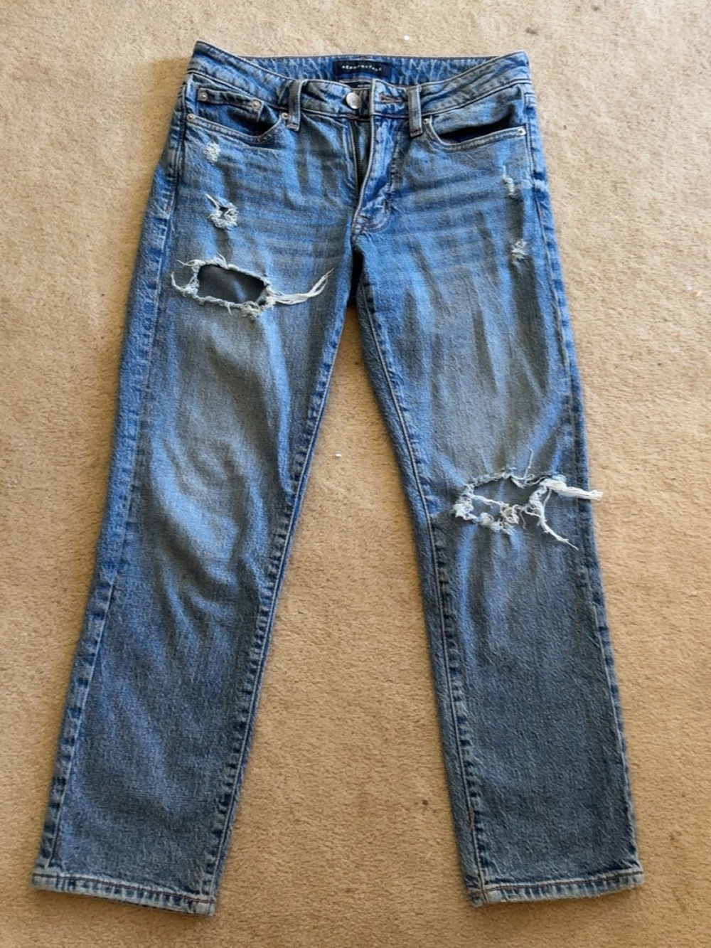 Aeropostale Distressed Mid-Ride Ankle Straight Leg Jeans - Picture 4 of 5